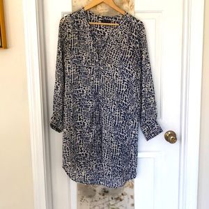 Glam blue and tan patterned tie waist dress